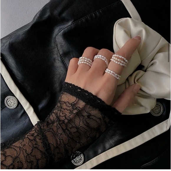 🆕Stylish _CHIC Stretchy Stackable Fashion Rings, Handcrafted By @soul_embellish - Picture 7 of 16